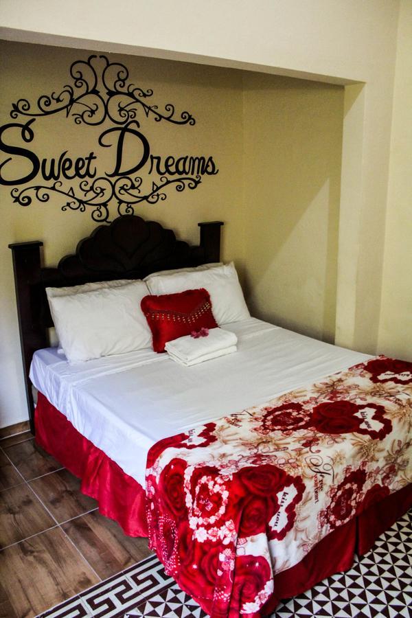 Colonial Charm Hostel Saint-Domingue Extérieur photo